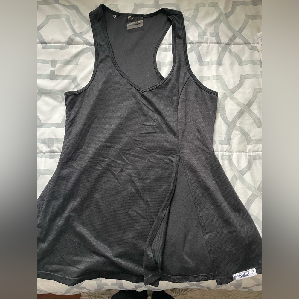 GYM SHARK BLACK SIDE SPLIT TANK TOP